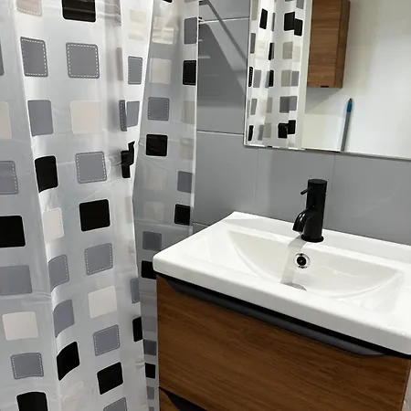 Apartament Duplex Proche Arenes *